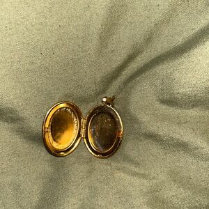 Elegant Gold Locket Pendant